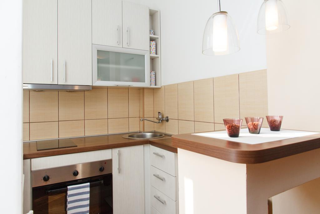 Stay In Apartments Belgrade Room photo